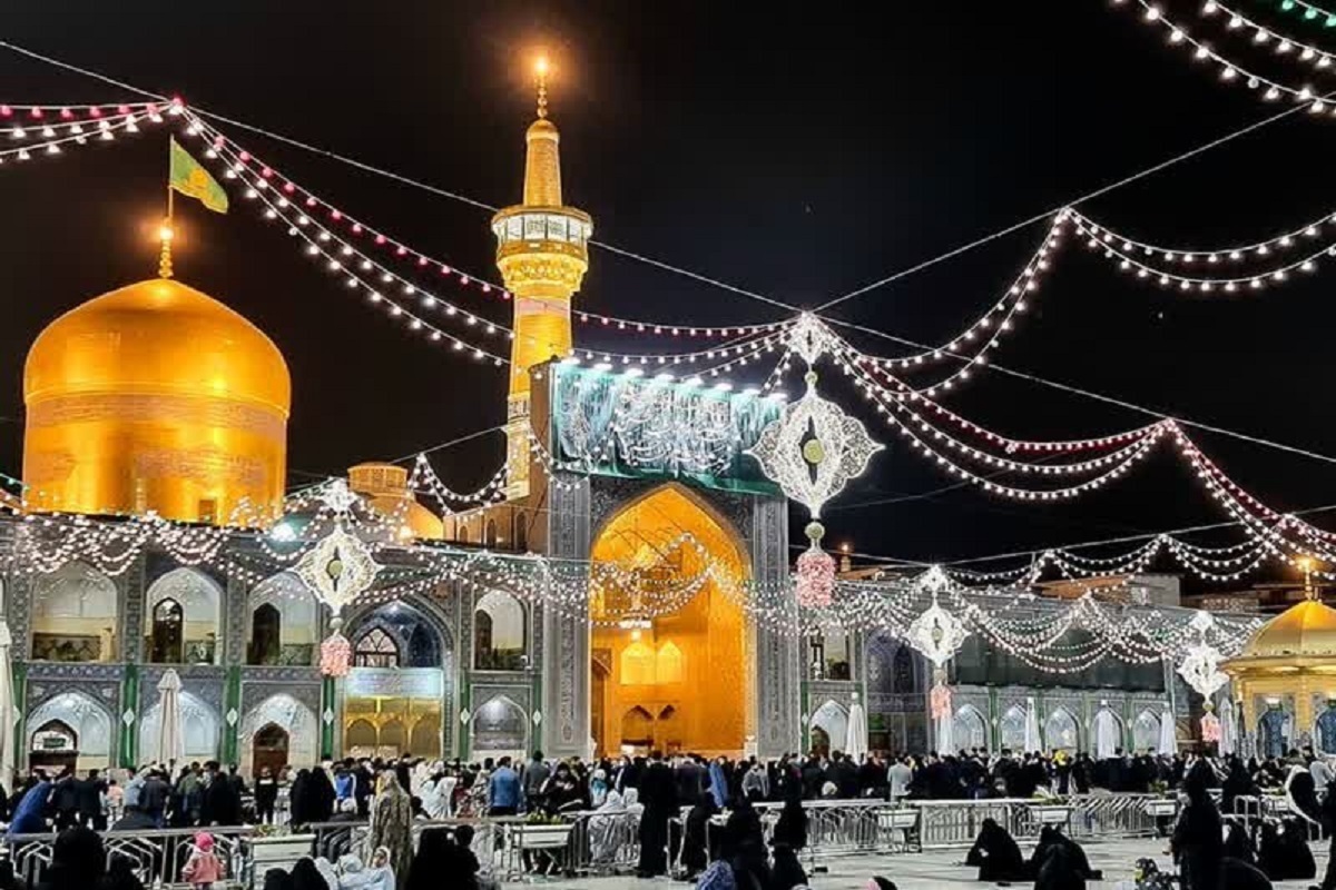 هشتمین امام شیعیان، توصیه‌های مختلفی برای بهره‌مندی بیشتر از ایام محرم بیان کرده‌اند.