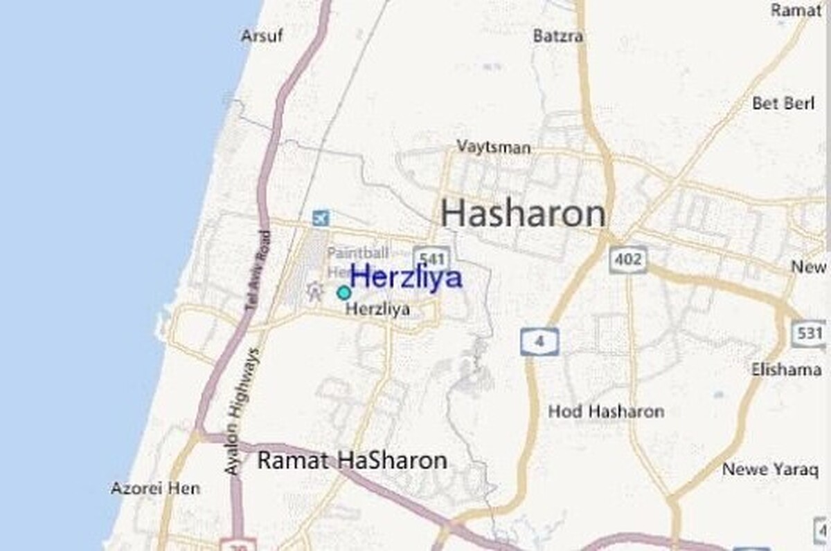 پلیس رژیم صهیونیستی ار انفجار مقابل خانه یک تاجر مرتبط با خانواده نتانیاهو در هرتزلیا خبر داد.