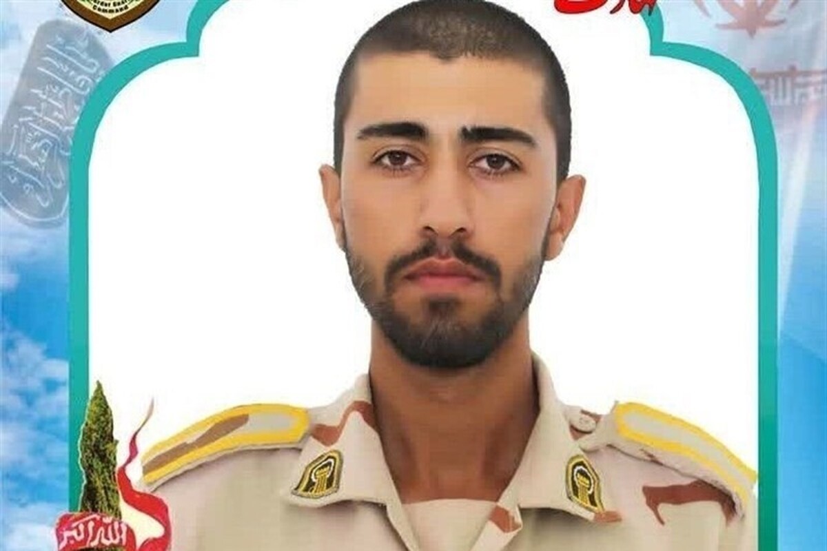 فرمانده مرزبانی کردستان از شهادت یکی از نیروهای مرزبان در هنگ مرزی مریوان به دلیل درگیری با قاچاقچیان مواد مخدر خبر داد.