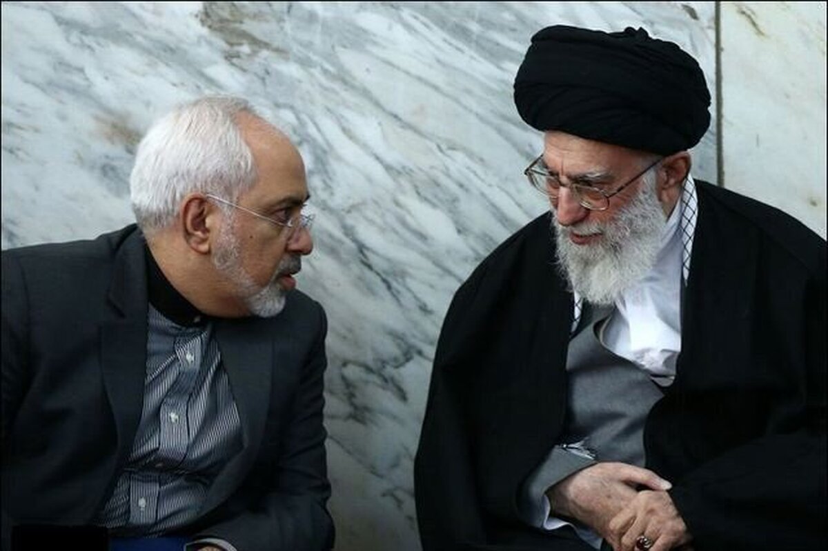 «محمدجواد ظریف» با انتشار پیامی به حضور رهبر معظم انقلاب در مراسم عزاداری شب عاشورا در حسینیه امام خمینی‌(ره) واکنش نشان داد.