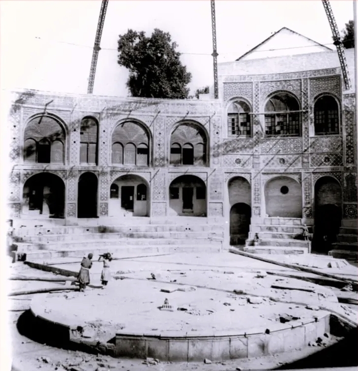 روایتی از تکیه دولت، مهمترین جایگاه نوحه سرایی تهران دوره قاجار روایتی از تکیه دولت، مهمترین جایگاه نوحه سرایی تهران دوره قاجار