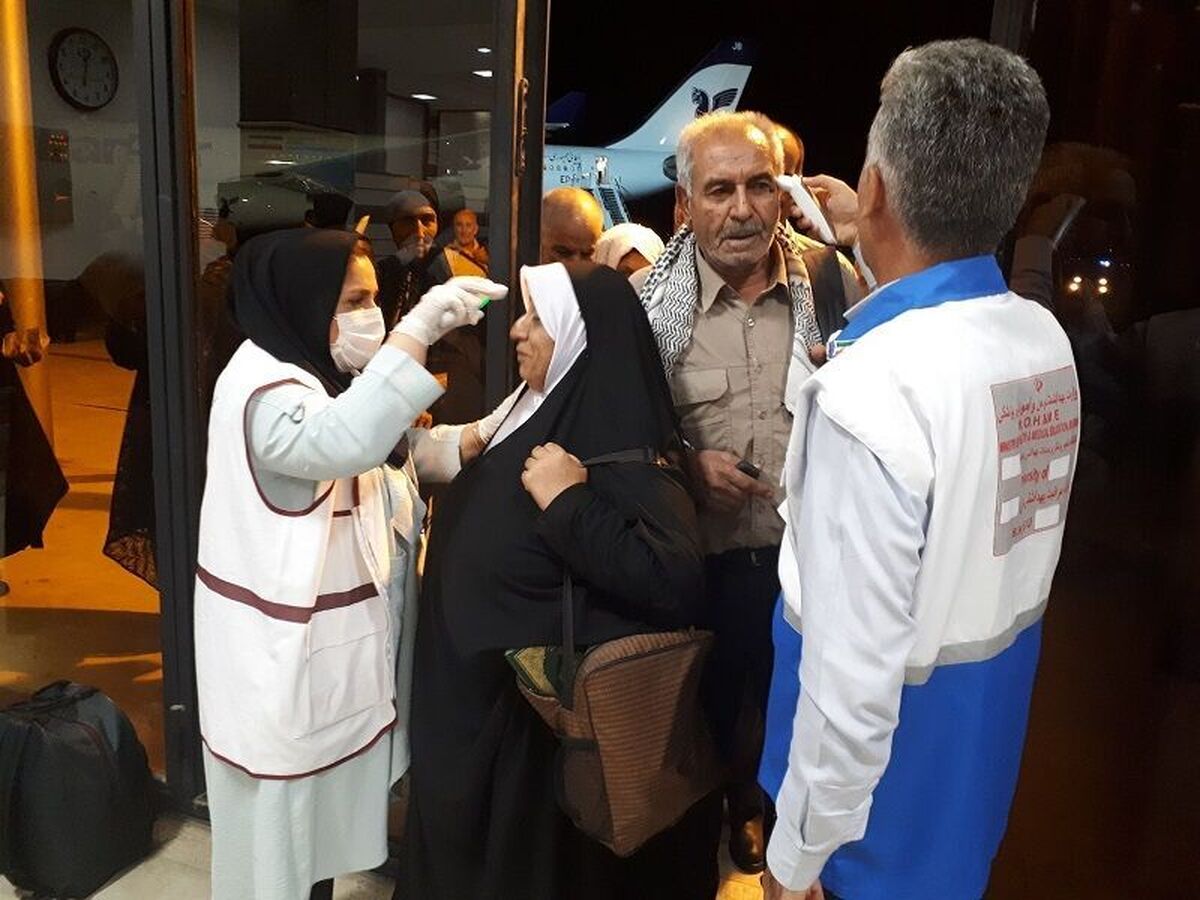 معاون فنی معاونت بهداشتی دانشگاه علوم پزشکی مشهد اظهار کرد: با توجه به شرایط جنگی، زائران سایر استان‌ها نیز از طریق فرودگاه بین المللی شهید هاشمی نژاد مشهد وارد کشور شدند و به دلیل شیوع بیماری تنفسی، ۱۵ هزار و ۵۸۰ نفر از حجاج زیر پوشش مراقبت‌های سندرومیک قرار گرفتند. 