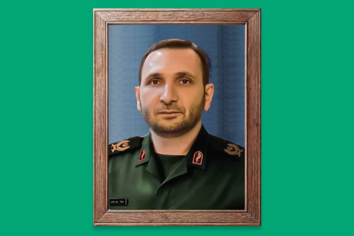 روز‌ها می‌گذرد و خبری از پیکر جواد نمی‌شود. فاطمه دیگر طاقت ندارد. جواد رفته است و حتی مزاری ندارد. فاطمه نمی‌داند کجا و چطور باید در فراغش سوگواری کند. جواد همیشه آرزوی شهادت داشت و فاطمه هم این را می‌دانست، اما گمان می‌کرد یک روز هر دو باهم به آرزوی شهادت برسند.