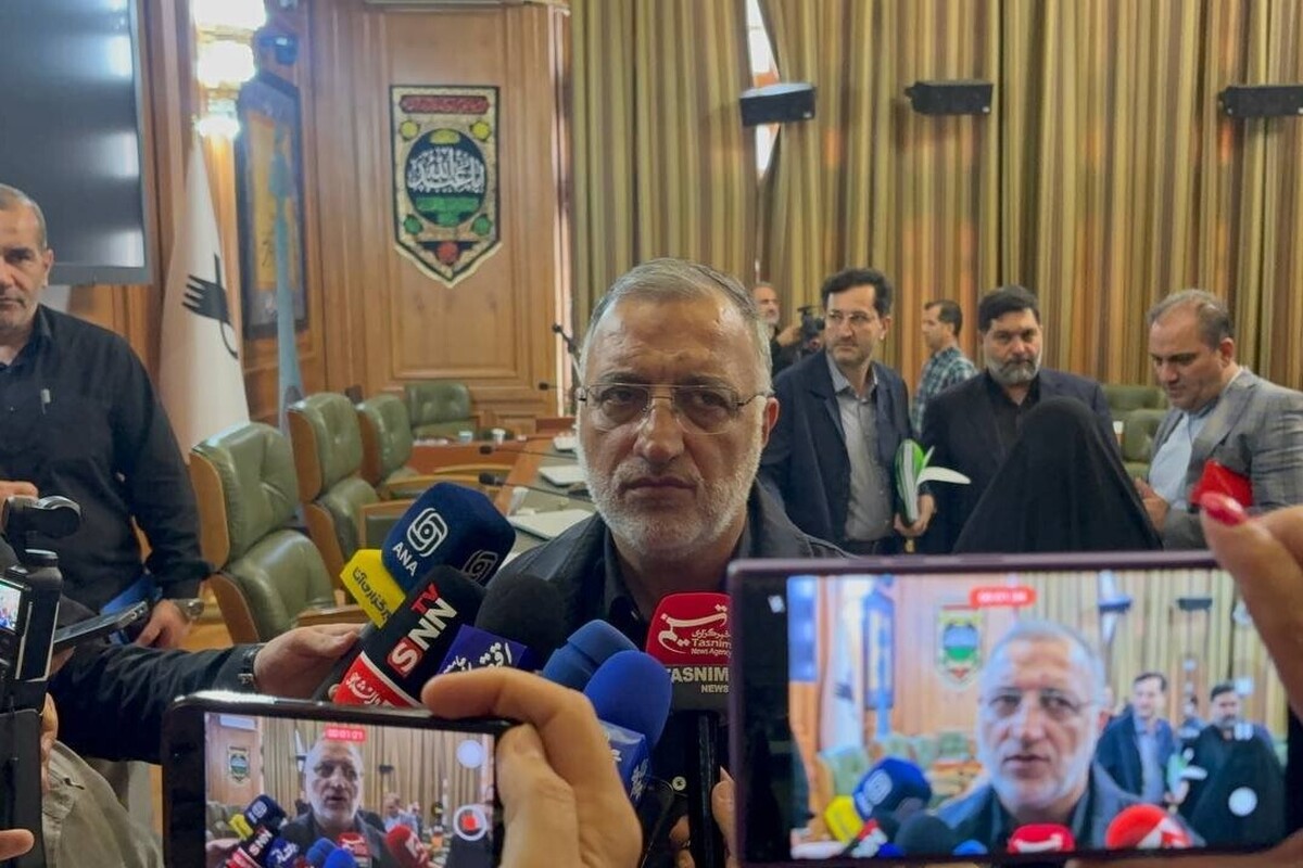 شهردار تهران گفت: ساخت سالی ۱۸۰ هزار واحد، تعهد ما نیست بلکه ما وظیفه‌مان ایجاد تسهیلات و دادن پروانه است که بخش عمده‌اش انجام شده است. اما راجع به چند هزار واحدی که صحبت شد، وظیفه ماست، که به اقتضای شرایط، حداکثر طی ۱۸ ماه تا ۲ سال ساخته می‌شود.