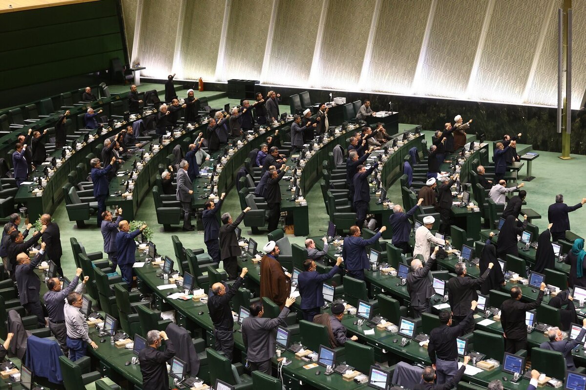 عضو هیات رئیسه مجلس، روند بررسی ایرادات شورای نگهبان و هیات عالی نظارت مجمع تشخیص مصلحت نظام به طرح «تشدید مجازات جاسوسی و همکاری‌کنندگان با رژیم صهیونیستی و کشورهای متخاصم علیه امنیت و منافع ملی» در مجلس را تشریح کرد.