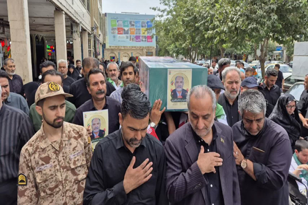 پیکر پاک «حمیدرضا مباشری» جانباز ۷۰ درصد مشهدی، امروز ۱۸ تیرماه تشییع و به خاک سپرده شد.