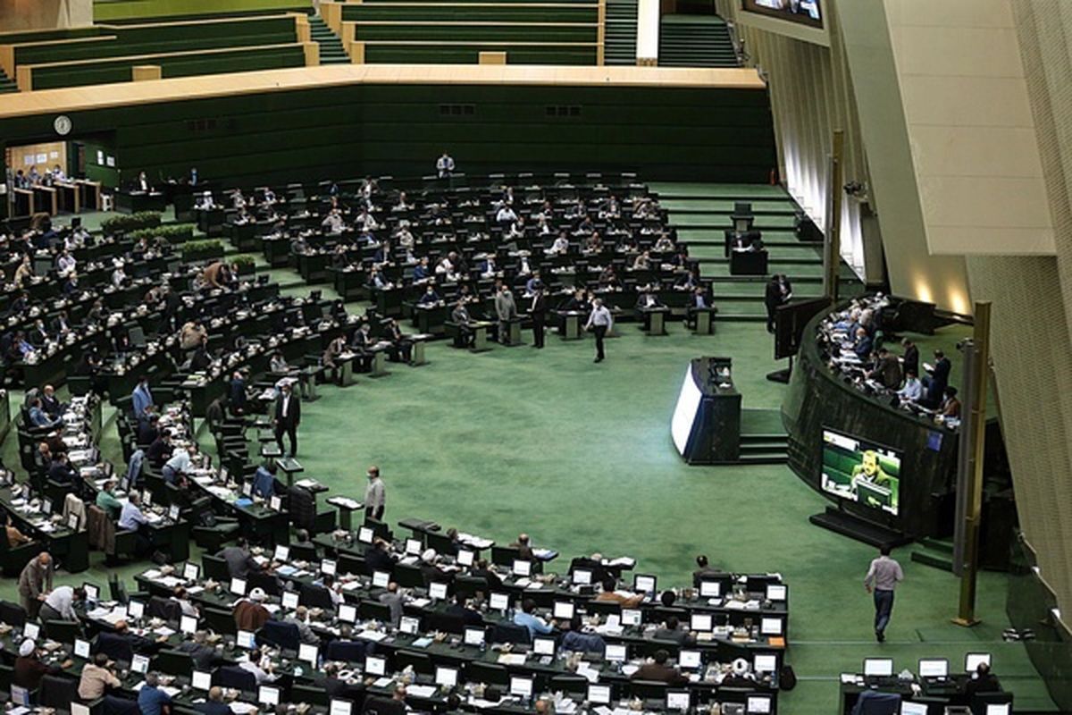 رئیس کمیسیون امنیت ملی و سیاست خارجی مجلس گفت که مجلس طرح «تشدید مجازات جاسوسی و همکاری‌کنندگان با رژیم صهیونیستی و کشور‌های متخاصم علیه امنیت و منافع ملی» را اصلاح خواهد کرد.