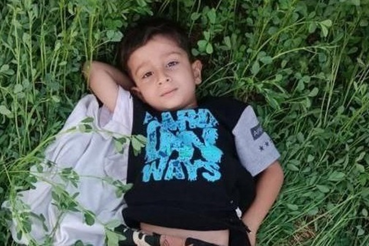 در پی حمله هوایی رژیم صهیونیستی به دو خودرو در جاده حمیل استان کرمانشاه، یک مادر و کودک شش‌ساله به شهادت رسیدند.
