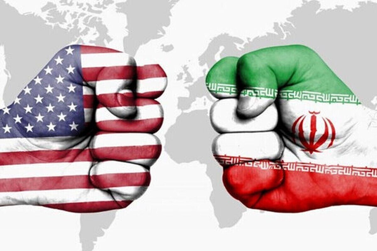 رئیس کمیسیون امنیت ملی مجلس شورای اسلامی ضمن اشاره به اینکه غنی‌سازی را باقدرت ادامه می‌دهیم، گفت: مذاکره با آمریکا نه‌تنها هیچ نفعی برای ملت ایران نداشته، بلکه مستقیماً برخلاف منافع ملی و امنیت کشور ما عمل کرده و بستری برای ضربه به توان علمی و دفاعی ما فراهم آورده است.