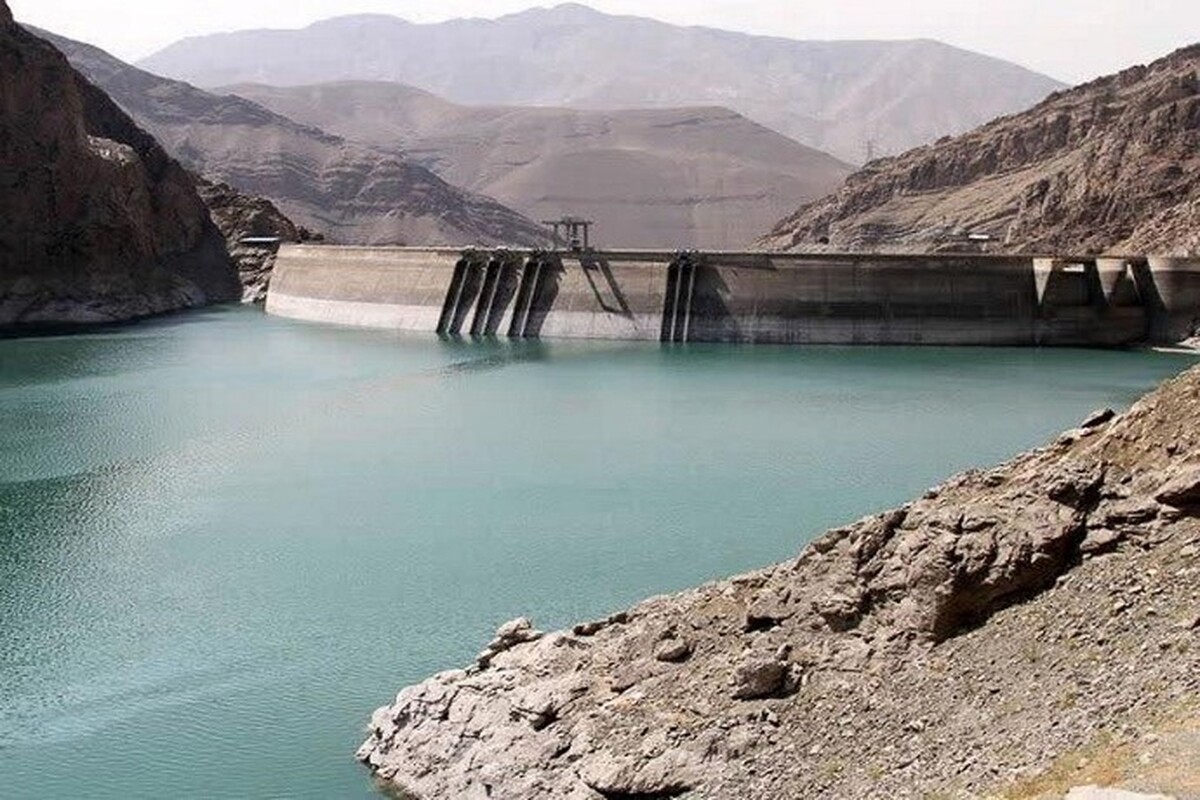 بررسی‌های آماری از سوی مسئولان ذیربط در حوزه آب نشان می‌دهد بارندگی‌های استان تهران در پنج سال اخیر همواره کمتر از میانگین درازمدت بوده و در سال جاری نیز تنها حدود ۱۴۰ میلی‌متر بارش به ثبت رسیده است.