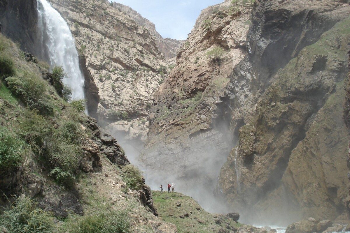 ویدئویی از آبشار اودال در روستا سرچشمه بوشهر را مشاهده می‌کنید.