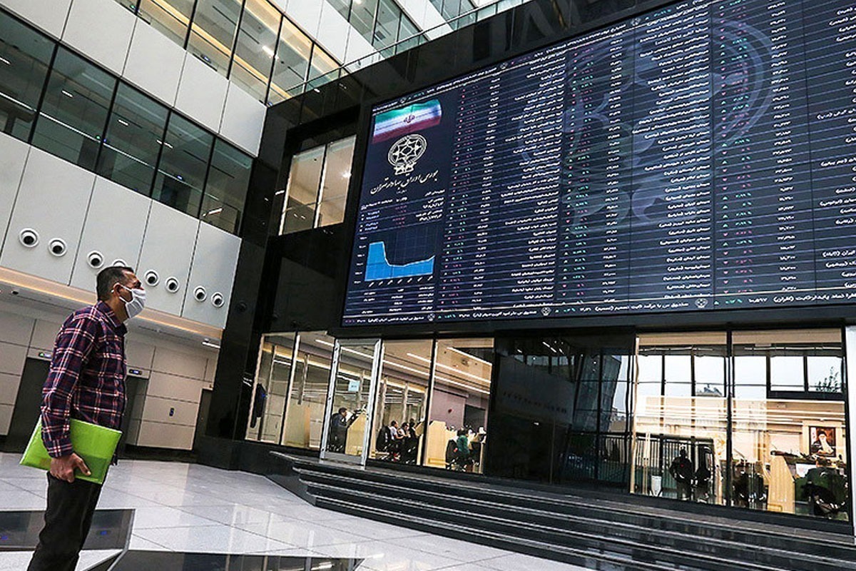 شرایط و قیمت اوراق اختیار فروش تبعی سهام ۲۷ نماد بورسی توسط صندوق توسعه بازار سرمایه و برای اعمال از فردا اعلام شد.