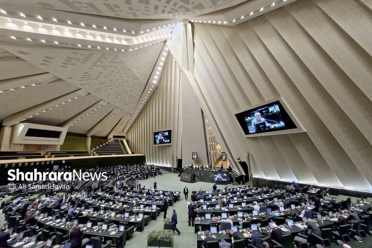 رئیس کمیسیون اصل نود مجلس شورای اسلامی از حضور وزیر نیرو و معاونان وی در مجلس برای توضیح درخصوص ناترازی انرژی خبر داد.