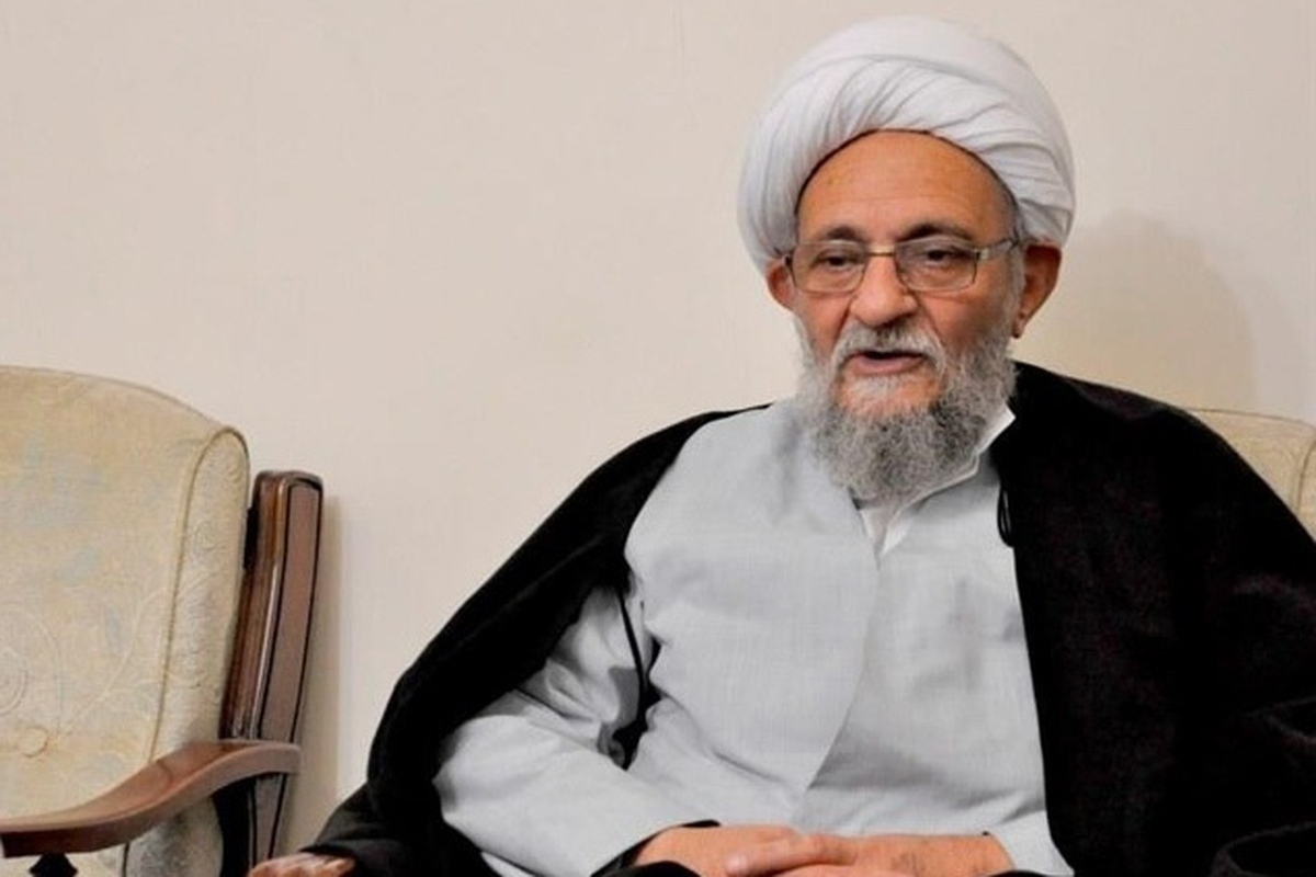 عضو مجلس خبرگان رهبری، با اشاره به جایگاه قطعی حکم حجاب در آموزه‌های دینی، تأکید کرد: رعایت حجاب، چه با رغبت و چه از سر وظیفه‌گرایی، عملی ارزشمند و از الزامات مسلم دینی است و نباید آن را تنها به انگیزه‌های درونی محدود دانست.