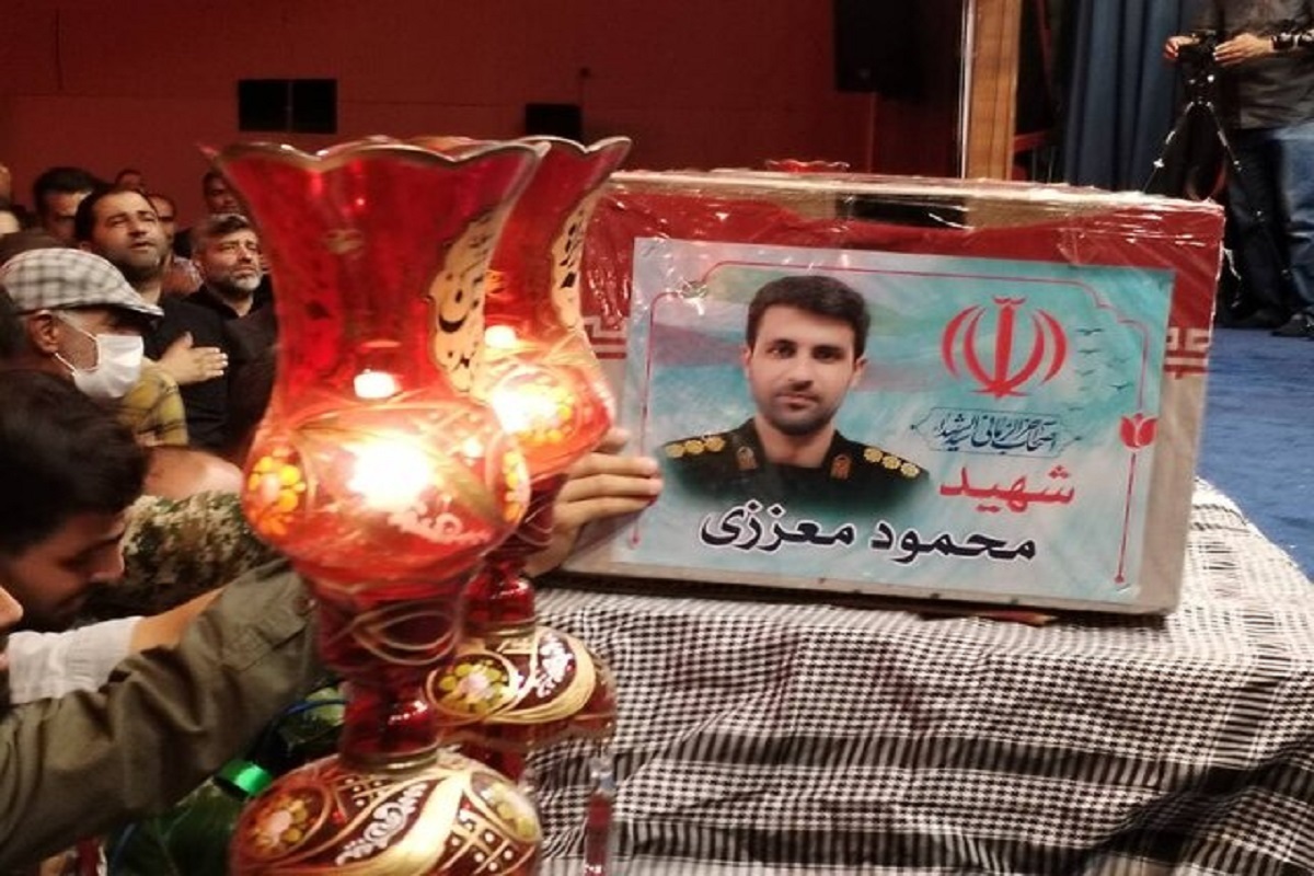 همسر شهید معززی‌فر از زندگی مشترک و جهادی با همسرش گفت؛ مردی که از همان آغاز ازدواج، زندگی‌شان را با اهل‌بیت (ع) گره زد و همواره آرزوی شهادت را در دل داشت.