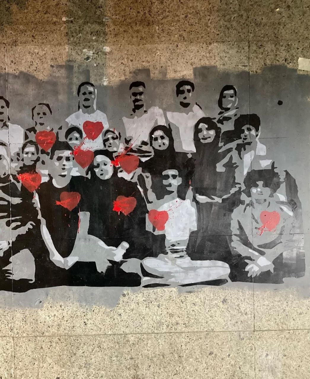 لبخند شهدا روی دیوارهای شهر تهران + عکس لبخند شهدا روی دیوارهای شهر تهران + عکس