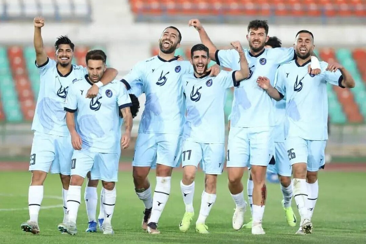 زمزمه‌های انتقال باشگاه ورزشی پیکان تهران به مشهد در حالی روز گذشته نقل محافل اهالی ورزش استان بود که شنیده می‌شود، فشار انتقادات موجب شده رایزنی‌های اولیه برای انتقال باشگاه پیکان به مشهد از سوی مسئولان استانی انجام شود.