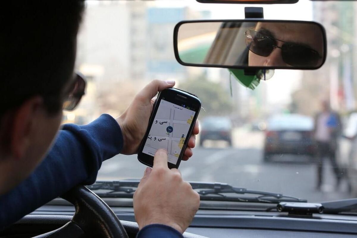 عضو کمیسیون اجتماعی مجلس شورای اسلامی گفت: رابطه این رانندگان با مدیران سکو‌های تاکسی اینترنتی به صورت کمیسیونی است، هیچ تعهد رسمی وجود ندارد و دستمزد خود را به‌صورت درصدی دریافت می‌کنند، لذا یک حالت خاص از رابطه بین طرفین برقرار است که قابل احراز با قانون کار نیست.