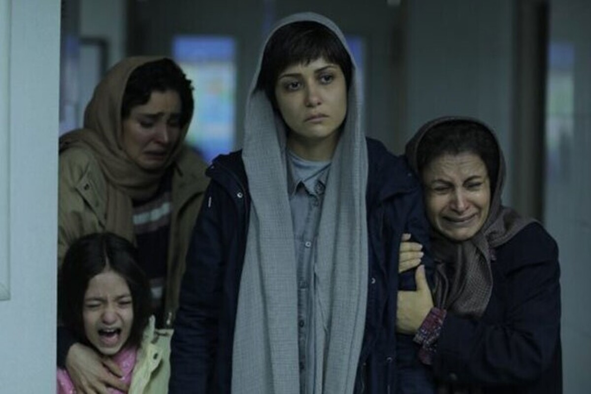 از اول مرداد فیلم جدید سعید روستایی با عنوان «زن و بچه» با پخش خانه‌فیلم در سینماهای سراسر کشور روی پرده می‌رود.