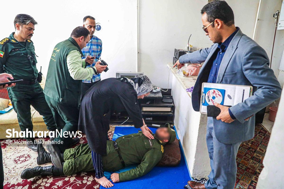 زنی جوان که  همسرش را  خفه کرده، دوش گرفته و  خوابیده بود، در  بازسازی صحنه جنایت عنوان کرد: شوهرم را  همیشه دوست داشتم!