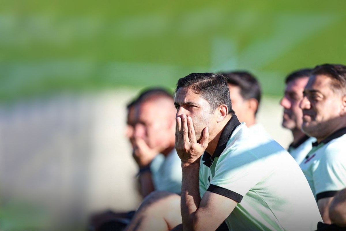 فهرست بزرگ‌سالان پرسپولیس با خرید باکیچ و تمدید قرارداد محمد عمری پر شد.