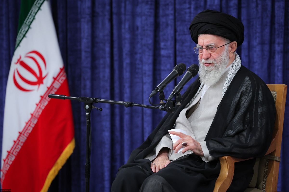 حضرت آیت الله خامنه‌ای در دیدار رئیس و مسئولان قوه قضائیه فرمودند: ملّت ایران در این جنگ تحمیلیِ اخیر کار بزرگی انجام داد؛ این کارِ بزرگ از جنس عملیّات نبود؛ از جنس اراده بود، از جنس عزم بود، از جنس اعتماد به نفْس بود.