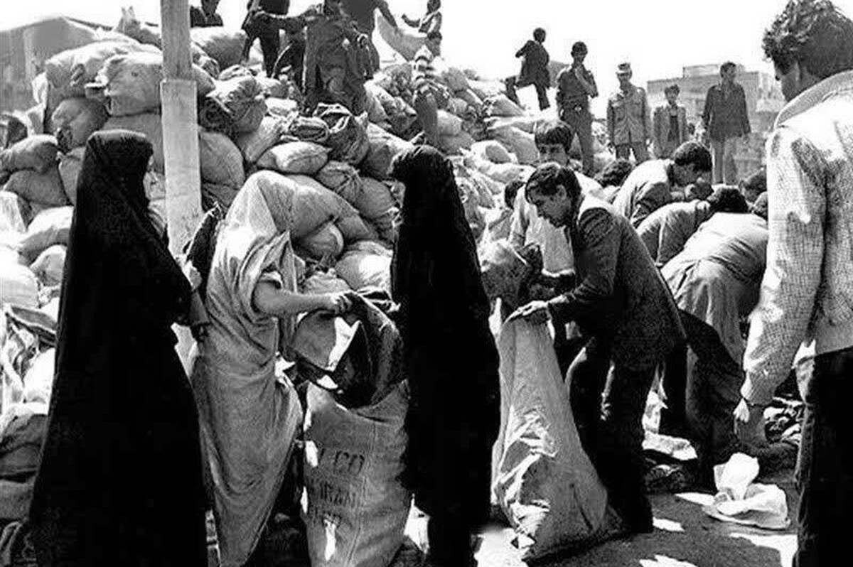 عضو هیئت‌علمی پژوهشکده زن و خانواده حوزه علمیه قم با اشاره به اینکه زنان کنترل‌گران عاطفی جامعه در بحبوحه جنگ هستند، گفت: آنها با ایستادگی، صبوری و انتقال امید، مانع از غلبه یأس و ناامیدی بر پیکر جامعه می‌شوند.