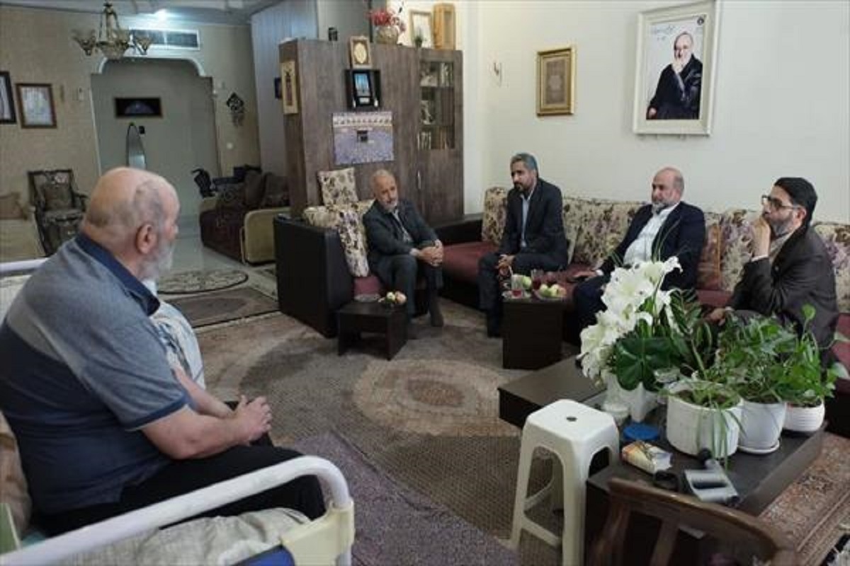 مدیرعامل صندوق اعتباری هنر به دیدار جمال شورجه، چهره شاخص و متعهد سینمای انقلاب و دفاع مقدس، رفت.