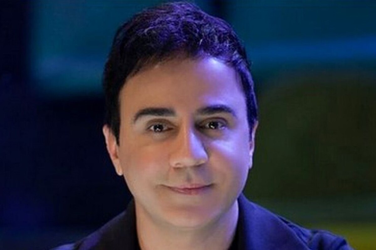 داریوش فرضیانی مجری برنامه‌های کودک معروف به عمو پورنگ به عیادت کودکان بستری در بیمارستان مفید تهران رفت.