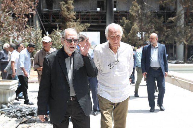 بازدید هنرمندان پیشکسوت از ساختمان شیشهای صدا و سیما + عکس ها بازدید هنرمندان پیشکسوت از ساختمان شیشهای صدا و سیما + عکس ها