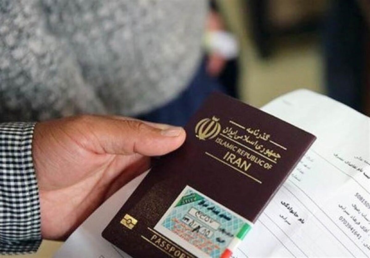 رئیس پلیس اطلاعات و امنیت عمومی فرماندهی انتظامی استان خراسان رضوی گفت: از ابتدای ماه محرم امسال تاکنون، بیش از ۴۲ هزار جلد گذرنامه عادی و زیارتی در سطح استان صادر شده که این عدد نسبت‌به مدت مشابه سال گذشته، حدود ۳۰ درصد افزایش یافته است.