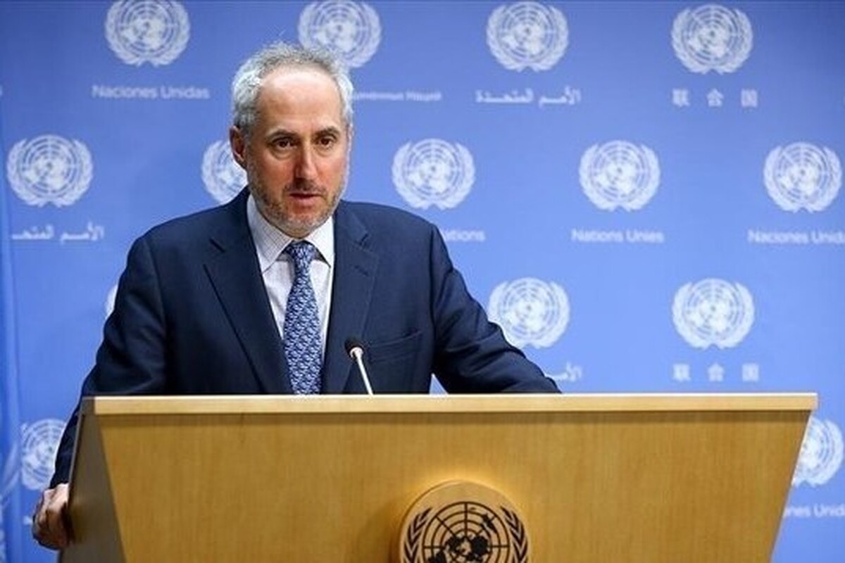 «استفان دوجاریک» سخنگوی سازمان ملل روز دوشنبه اعلام کرد که این سازمان از مذاکرات بین کشور‌های اروپایی و ایران استقبال می‌کند و امیدوار است یا به برنامه جامع اقدام مشترک - برجام - بازگشته شود و یا گفت‌و‌گو و همکاری با آژانس بین‌المللی انرژی اتمی ادامه یابد.