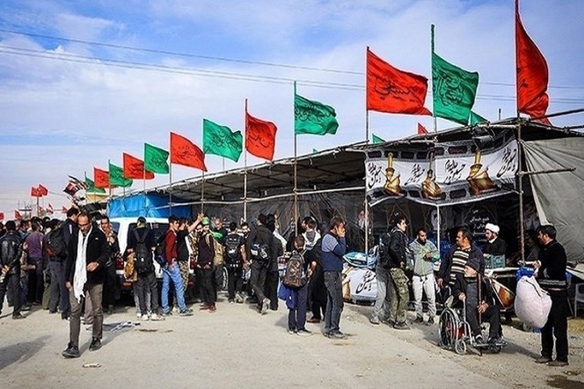 معاون اجرایی آستان مقدس حضرت معصومه(س) از آغاز فعالیت موکب این آستان در عمود ۱۰۸۰ مسیر نجف تا کربلا از ۱۲ مردادماه خبر داد و گفت: اولین گروه خادمان این موکب به عراق اعزام شدند.