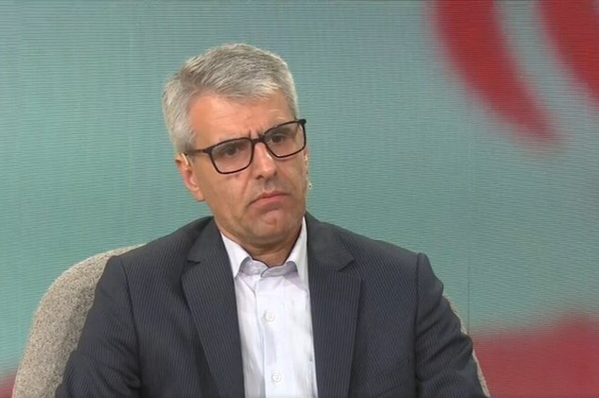 سخنگوی وزارت خارجه گفت: ایران تحت معاهده ان پی تی، طبق ماده ۴ این معاهده، حق کامل دارد از انرژی هسته‌ای برای مقاصد صلح‌آمیز استفاده کند و ایران مصمم است این حق را تحت هر شرایطی حفظ کند.