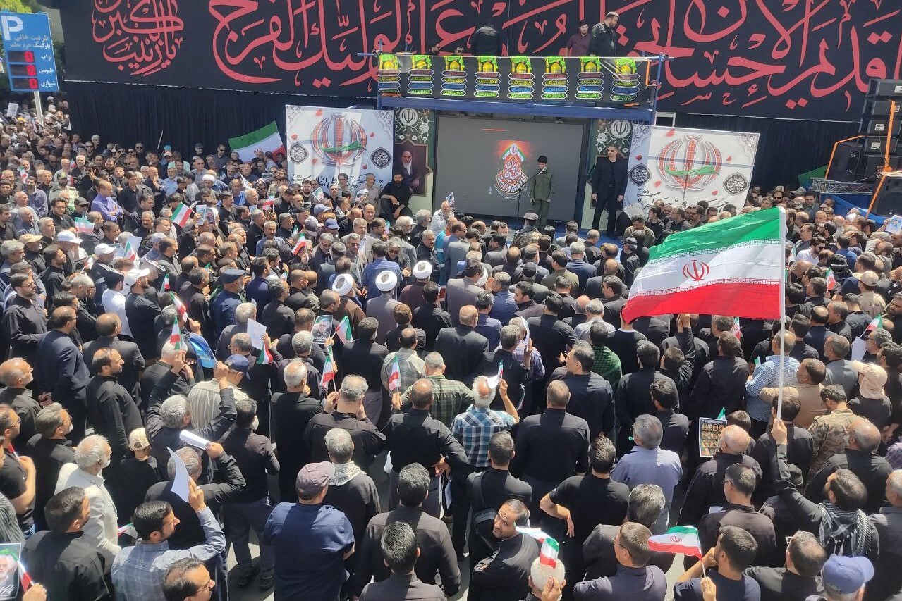 آغاز مراسم تشییع پیکر سردار شهید کاظمی و دیگر شهدای جنایات ۱۲ روزه رژیم صهیونیستی در مشهد (۶ تیر ۱۴۰۴) + فیلم و تصاویر آغاز مراسم تشییع پیکر سردار شهید کاظمی و دیگر شهدای جنایات ۱۲ روزه رژیم صهیونیستی در مشهد (۶ تیر ۱۴۰۴) + فیلم و تصاویر