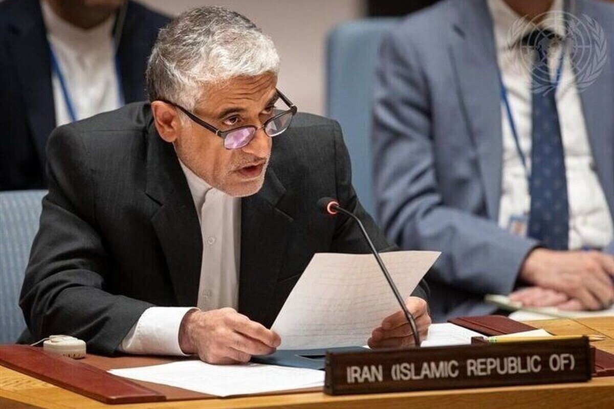 سفیر و نماینده دائم ایران در سازمان ملل در نامه‌ای به دبیرکل سازمان ملل، شورای امنیت و رئیس مجمع عمومی با محکوم کردن شدید اظهارات بی‌شرمانه مقامات آمریکا و رژیم صهیونیستی علیه رهبر معظم انقلاب اسلامی ایران، از دبیرکل سازمان ملل و شورای امنیت خواست این تهدیدات به ترور را به شدیدترین وجه ممکن محکوم کنند و چنین اظهاراتی را غیرقانونی، غیر مسوولانه و تروریستی برشمارند.