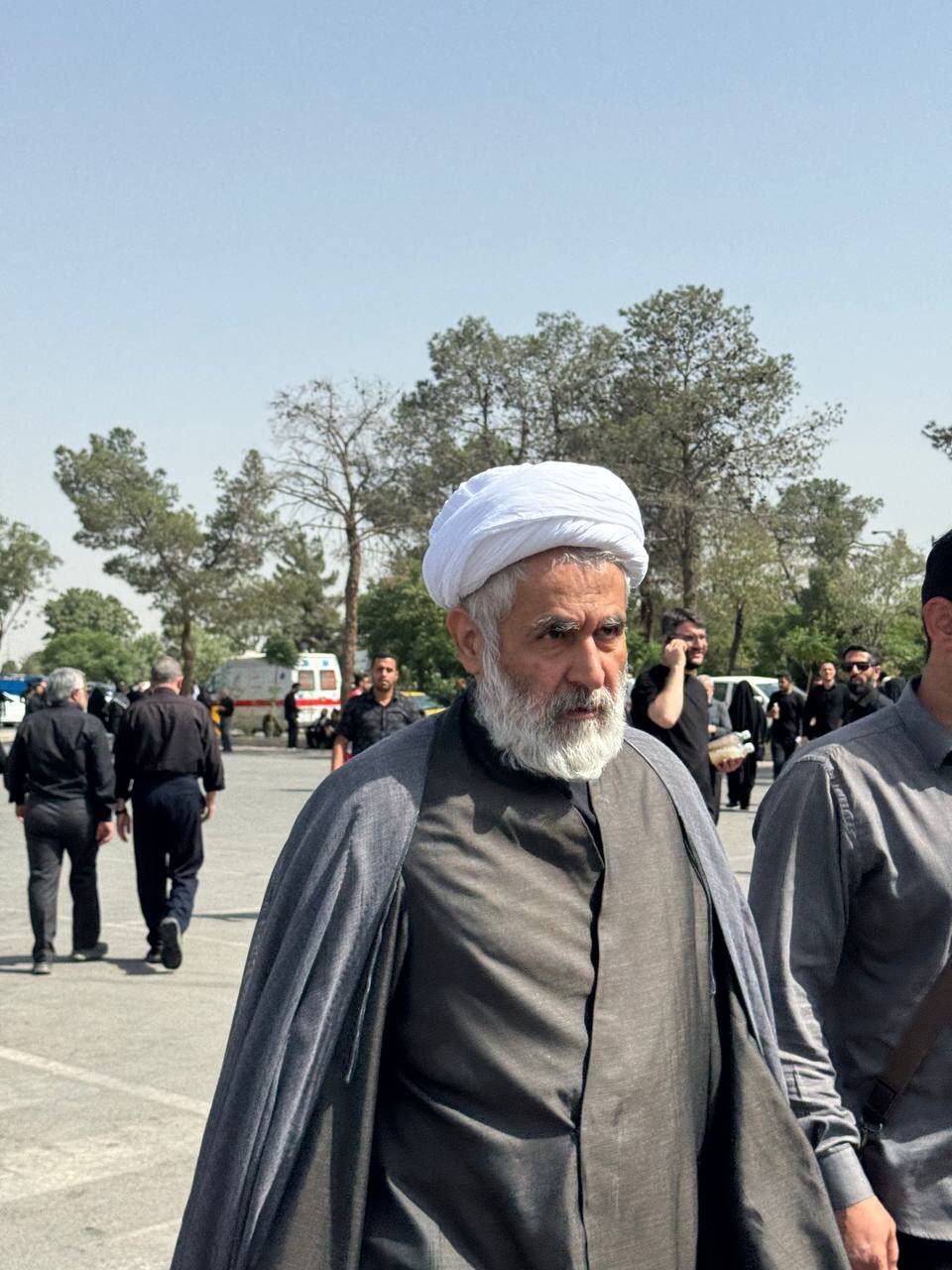 مراسم تشییع و تدفین پیکر شهیدان سرلشکر حاجیزاده و سرلشکر محمود باقری در بهشتزهرا (س) تهران (۸ تیر ۱۴۰۴) + فیلم مراسم تشییع و تدفین پیکر شهیدان سرلشکر حاجیزاده و سرلشکر محمود باقری در بهشتزهرا (س) تهران (۸ تیر ۱۴۰۴) + فیلم