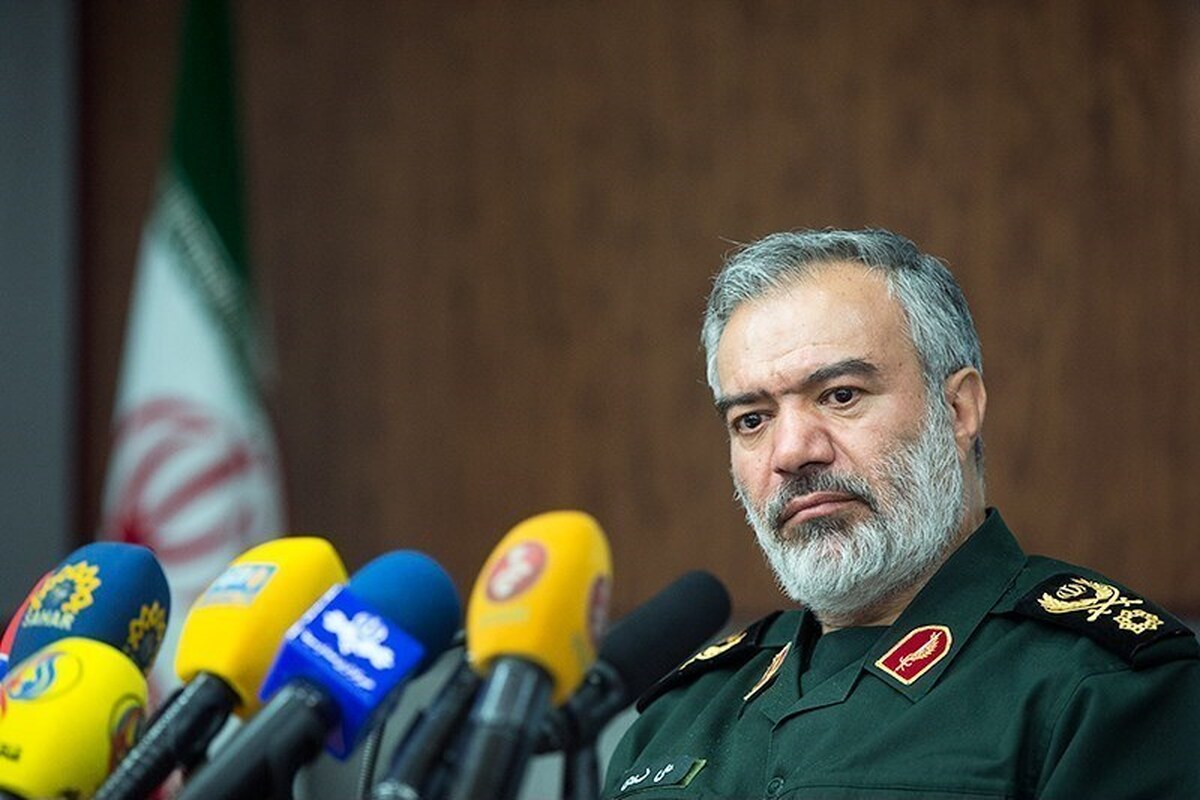 جانشین فرمانده کل سپاه گفت: سردار سلامی از ابتدای پیروزی انقلاب اسلامی تا لحظه شهادت پاسدار انقلاب اسلامی بود.