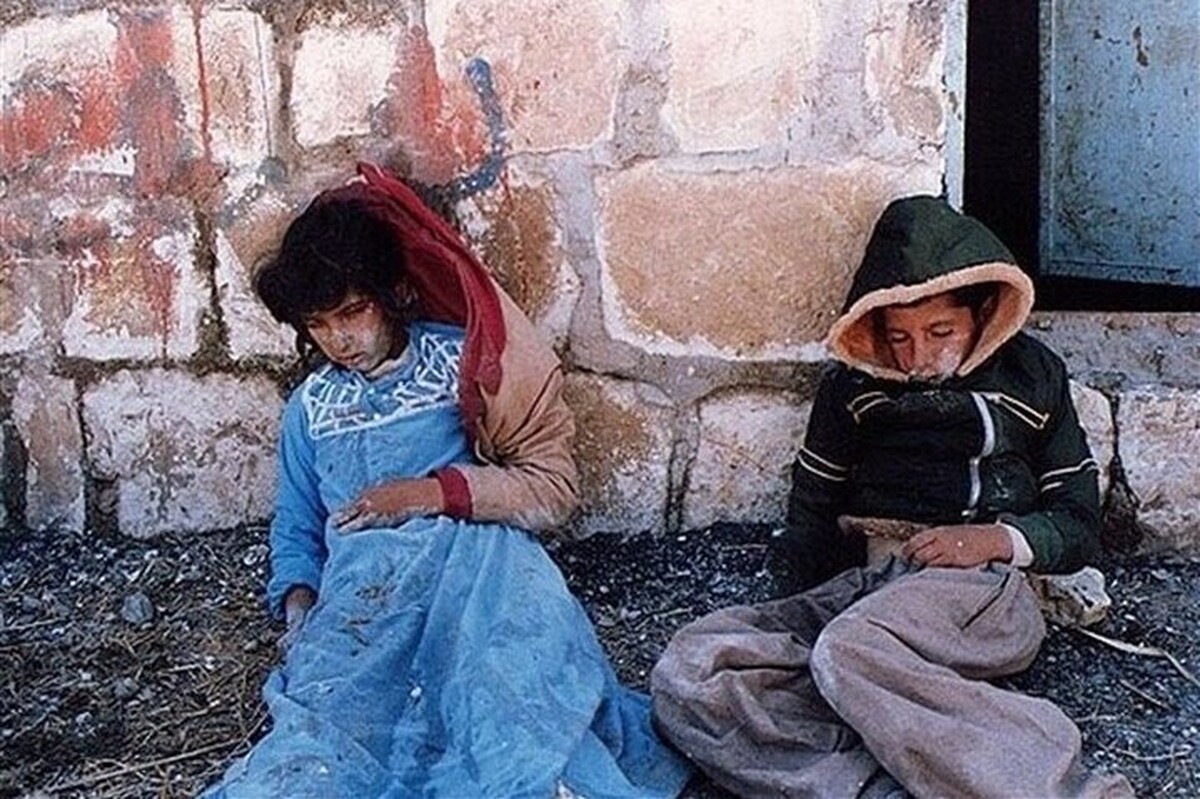 ساعت ۱۶:۳۰ دقیقه هفتم تیر ۱۳۶۶ بود که ارتش عراق با یورشی بی‌رحمانه، یکی از بزرگ‌ترین جنایات جنگی با استفاده از سلاح شیمیایی را علیه مردم بیگناه ایران در شهر «سردشت» استان آذربایجان غربی به کار برد.