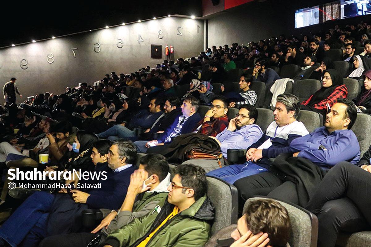 مدیران برخی از تماشاخانه ها، سینماها و نگارخانه های مشهد درباره از سرگیری فعالیت هایشان بعد از جنگ می گویند.