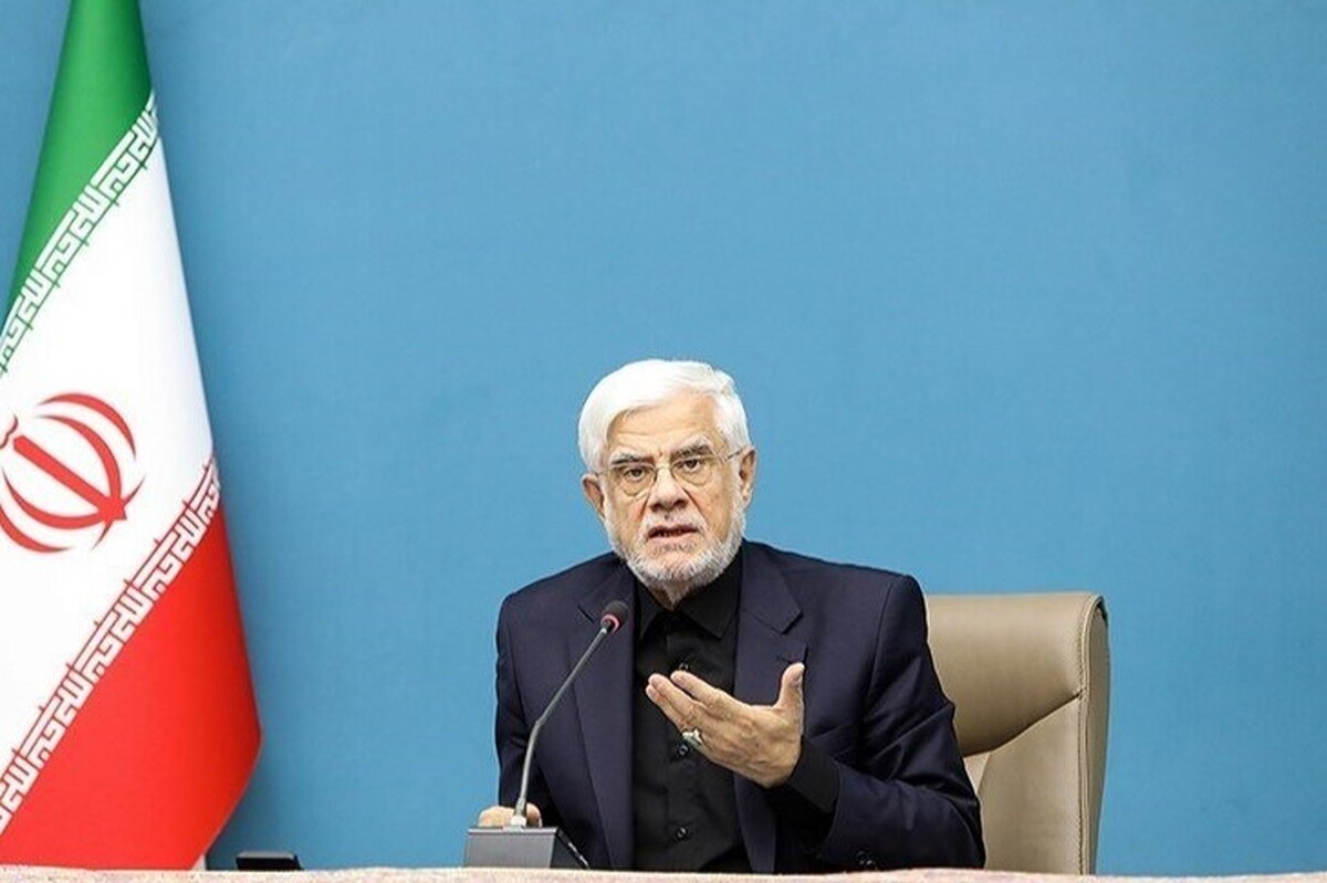 معاون اول رئیس جمهور با بیان اینکه الان با توقف آتش روبرو هستیم ولی طرف جنایتکار رژیم صهیونیستی که به هیچ معیار انسانی و ارزشی قائل نیست را به خوبی می‌شناسیم، تصریح کرد: بیشترین جنایات این رژیم کودک‌کش در لبنان پس از آتش‌بس رخ داد و با رژیم غاصبی روبرو هستیم که مدت‌ها در کشور راهبرد عدم مشروعیت و شناسایی این رژیم جعلی را مطرح کردیم و دشمنان نیز به دنبال سرنگونی نظام جمهوری اسلامی بودند و حال باید آمادگی‌های کامل و لحظه‌ای خود را حفظ کنیم و ارتقاء دهیم.