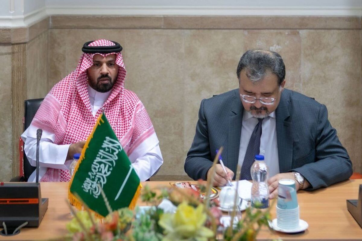 مدیرکل دفتر روابط بین‌الملل ستاد مبارزه با موادمخدر با بیان اینکه کشور‌ها باید فارغ از مسائل سیاسی در زمینه مبارزه با موادمخدر همکاری کنند، آمادگی ایران را برای به‌اشتراک‌گذاری تجارب خود در این زمینه با کشور عربستان اعلام کرد.