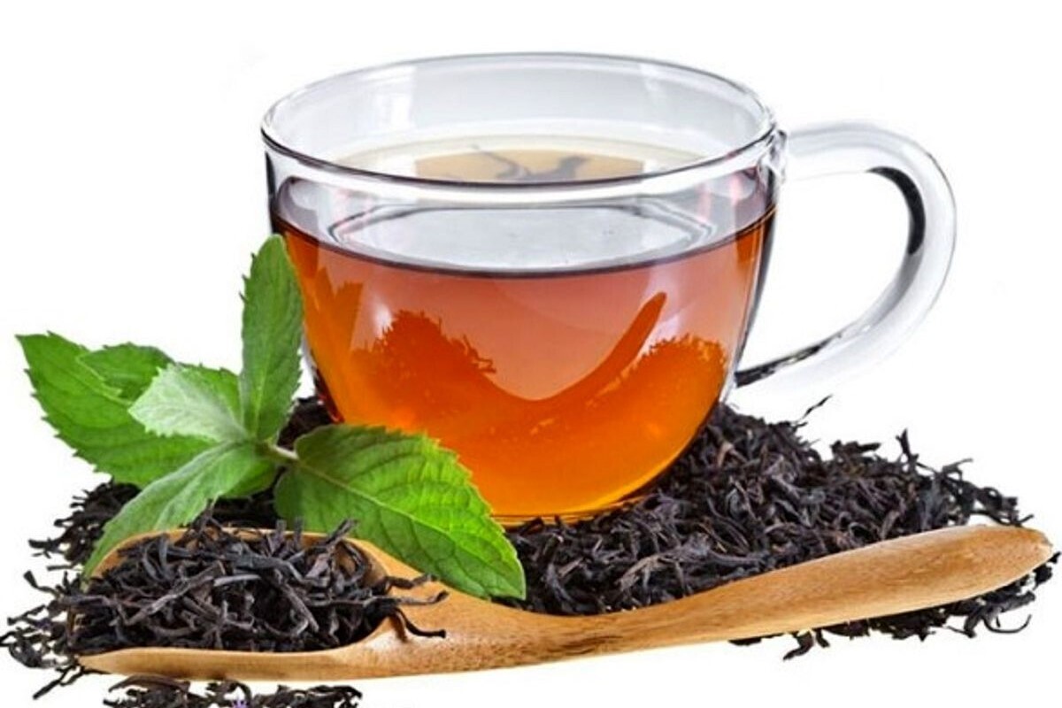 مدیراجرایی سندیکای چای گفت: بنابر آمار سالانه ۵۰ تا ۶۰ هزارتن برگ سبز چای مورد نیاز کشور است که ۵۰ درصد این میزان از تولید داخل تامین می‌شود