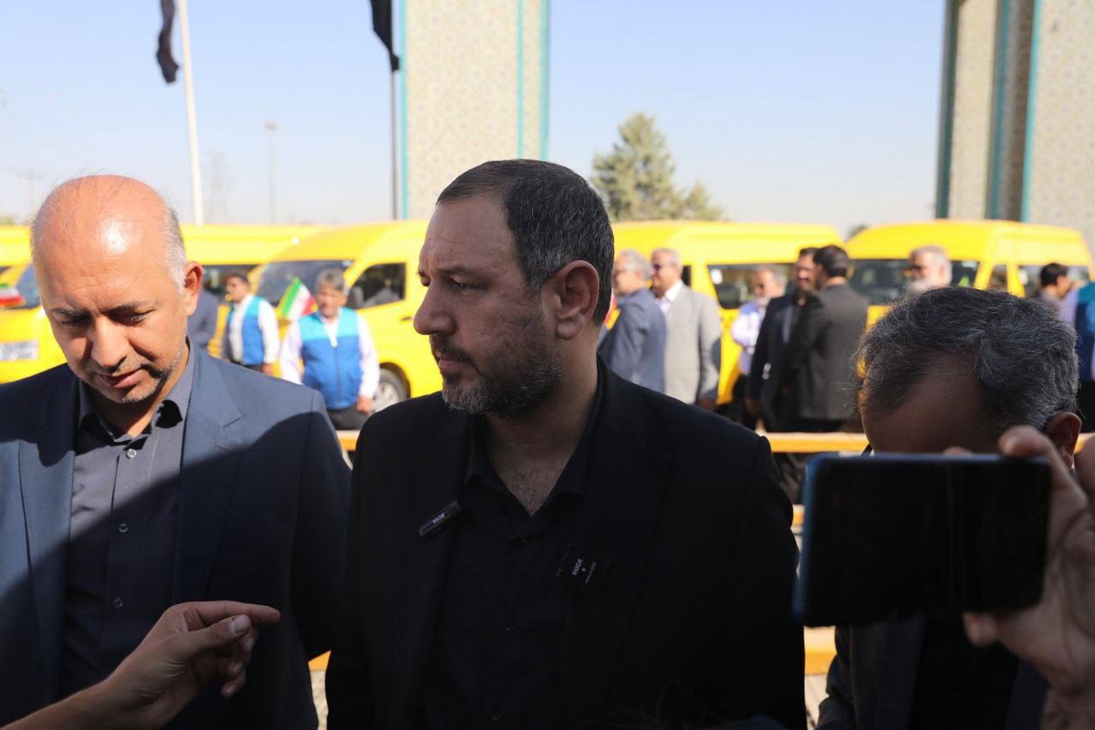 سخنگوی شورای اسلامی شهر مشهد گفت: ما در حوزه آسفالت در مشهد پیشتاز هستیم. با توجه به نبود قیر و منابع مالی توانستیم با استفاده از منابع دولتی و غیردولتی، قیر را تأمین کنیم.