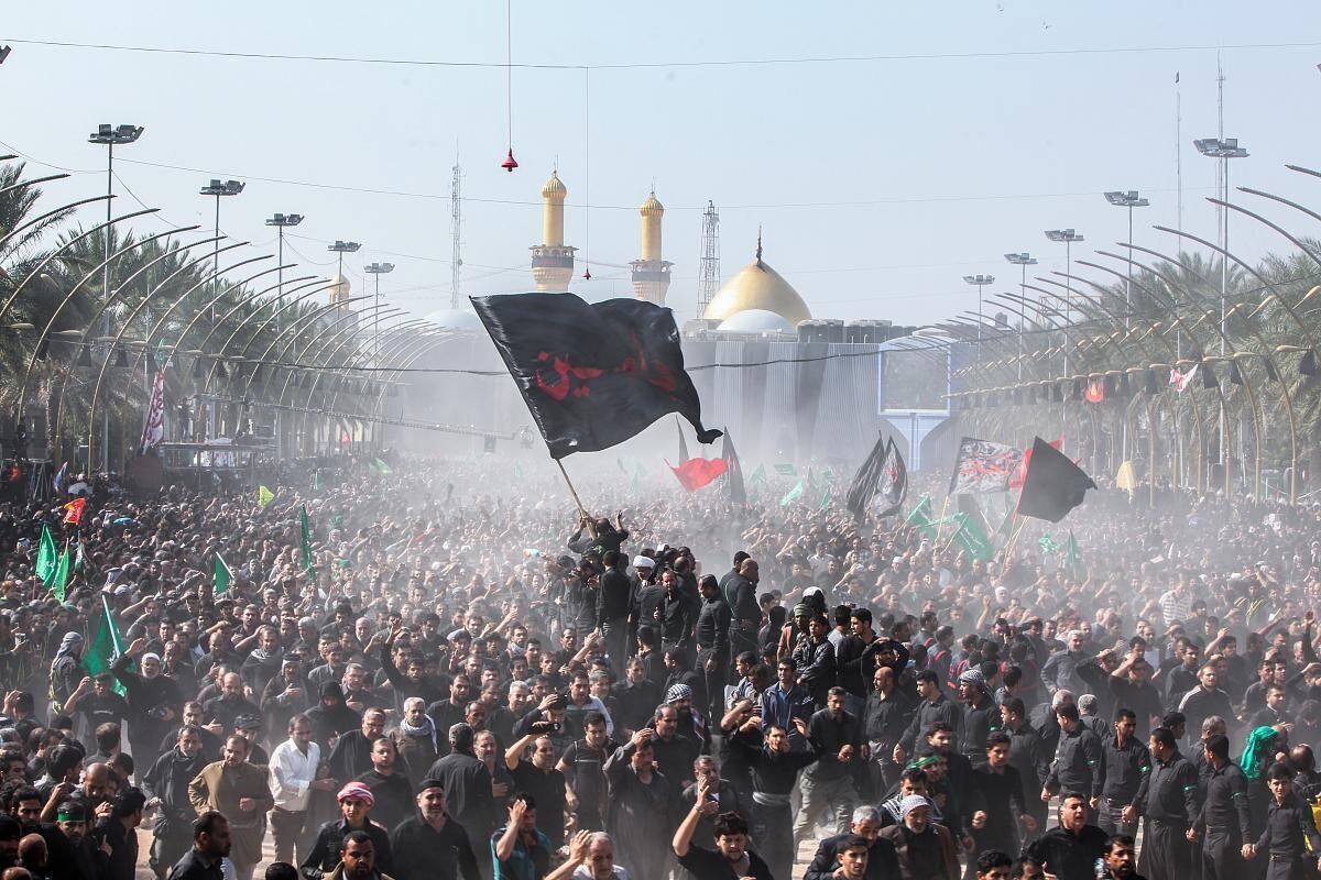 سازمان حج و زیارت گفت: با نزدیک شدن به اربعین حسینی شاهد افزایش چشمگیر تقاضا برای سفر هستیم که فقط در ۲۴ساعت اخیر شاهد بیش از ۲۰۰ هزار ثبت نام بودیم که مجموع آمار به ۲میلیون و صدهزار نفر رسید.