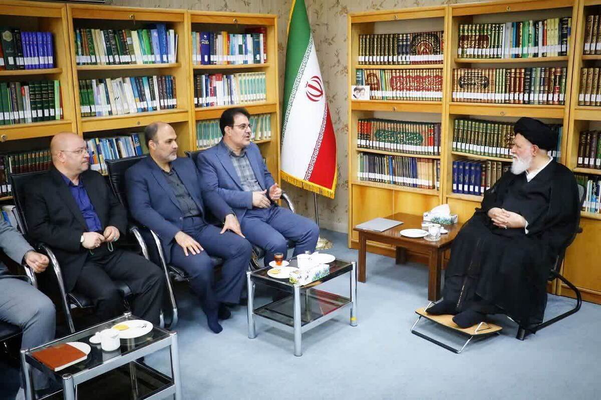 نماینده ولی‌فقیه در خراسان رضوی با تأکید بر ضرورت تحول در رویکرد اشتغال‌زایی و سرمایه‌گذاری مولد، خواستار تمرکز بر ایجاد مشاغل پایدار و متناسب با نیاز‌های واقعی بازار کار شد.