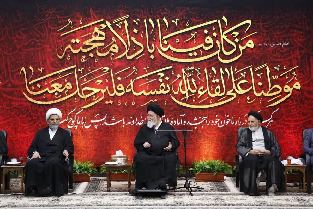 نماینده ولی فقیه در خراسان رضوی با تأکید بر لزوم تحول در روش‌های تبلیغی و ارتباط با نسل ضد خواستار به‌روزرسانی رویکرد‌های شورای فرهنگی تبلیغات استان شد.