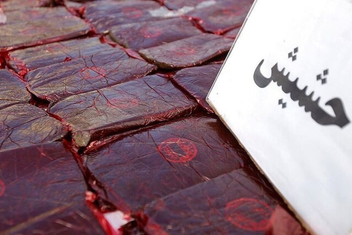 فرمانده مرزبانی خراسان رضوی از کشف بیش از ۱۷۵ کیلو مواد مخدر حشیش و شیشه توسط مرزبانان هنگ مرزی تایباد خبر داد.