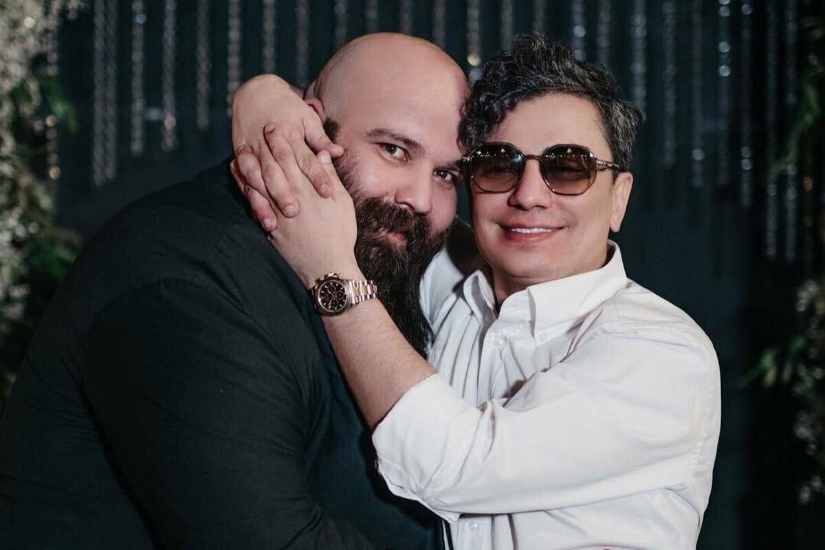 «محمود گل‌محمدی» بادیگار بسیاری از خواننده‌ها در روز شنبه (۱۱ مردادماه) دار فانی را وداع گفت.