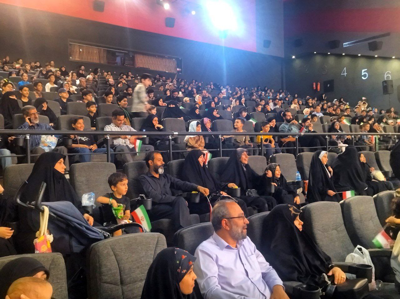 اکران مردمی «فرمانروای آب» در مشهد | انیمیشنی با محوریت امام زمان(عج) و پیام ایستادگی اکران مردمی «فرمانروای آب» در مشهد | انیمیشنی با محوریت امام زمان(عج) و پیام ایستادگی